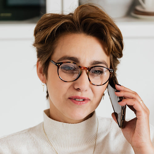 A 10-Minute Phone Call Eases Loneliness